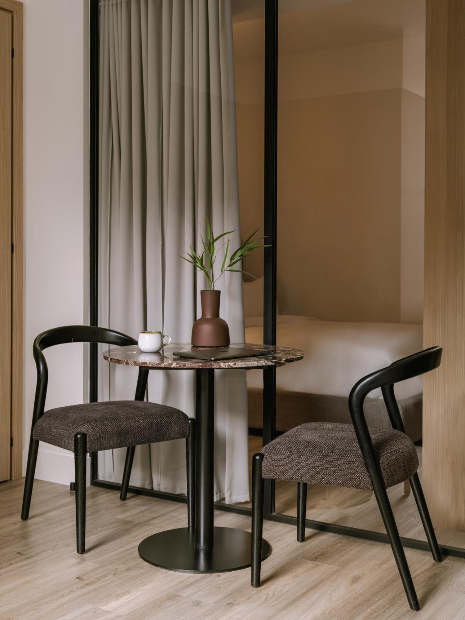 Sonder Apollon Aparthotel Montreal Room photo