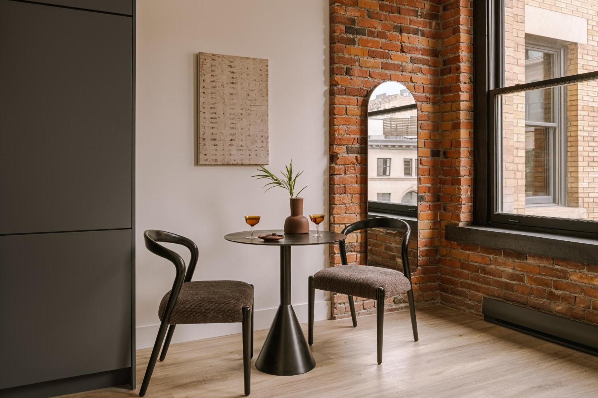 Sonder Apollon Aparthotel Montreal Room photo