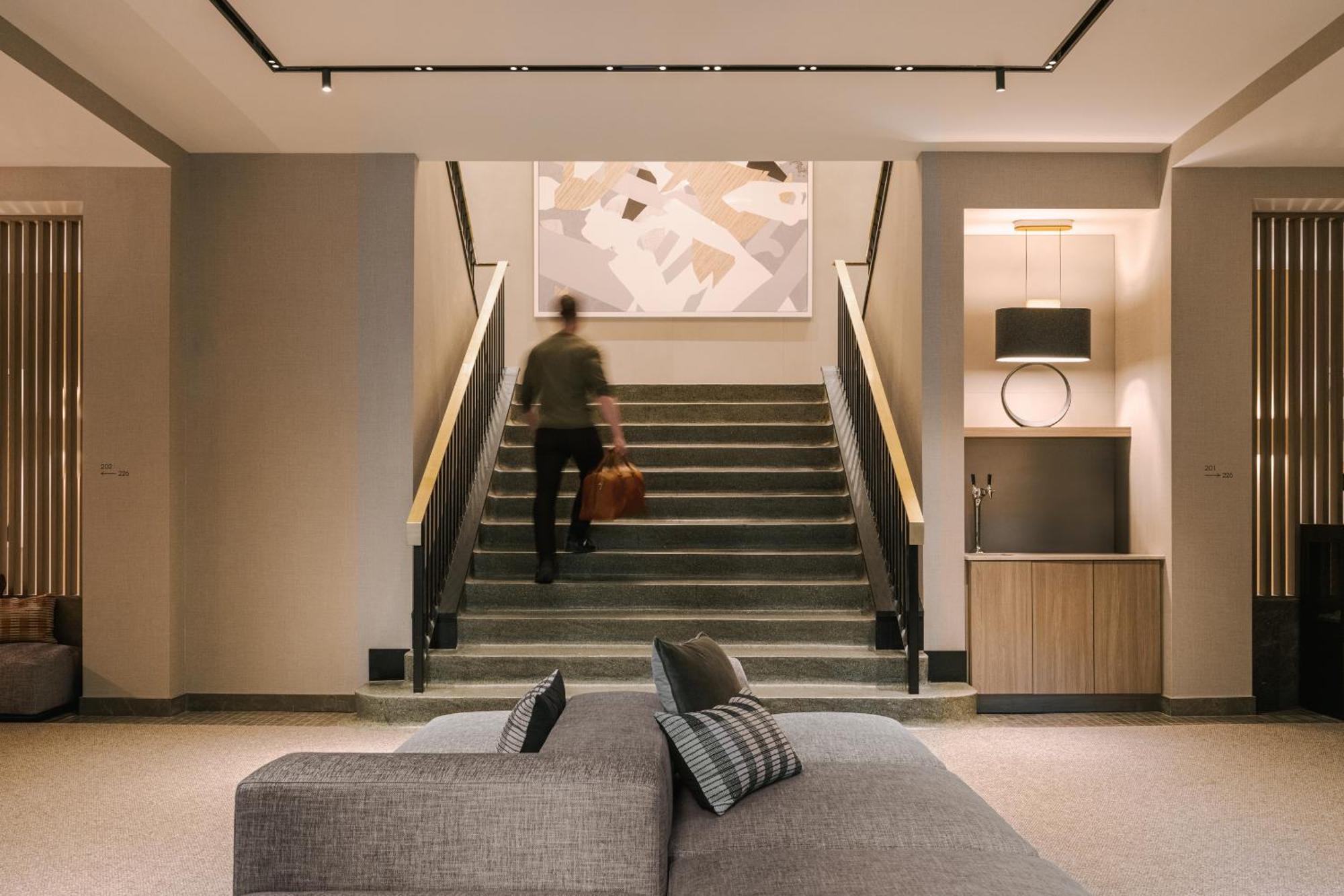 Sonder Apollon Aparthotel Montreal Exterior photo
